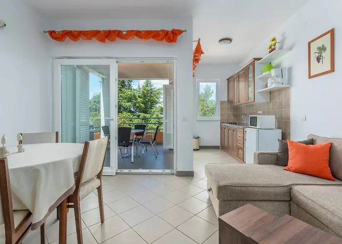 Apartment Raul In Dajla